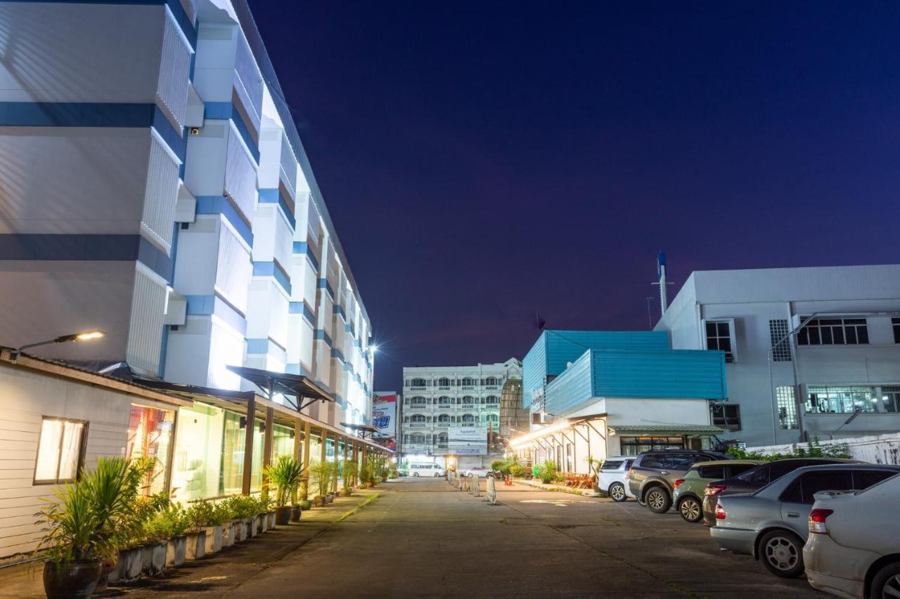 Mayflower Grand Hotel Korat Nakhonratchasima Exterior foto
